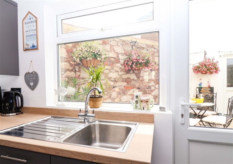 The kitchen at Lillys Cottage, Dawlish