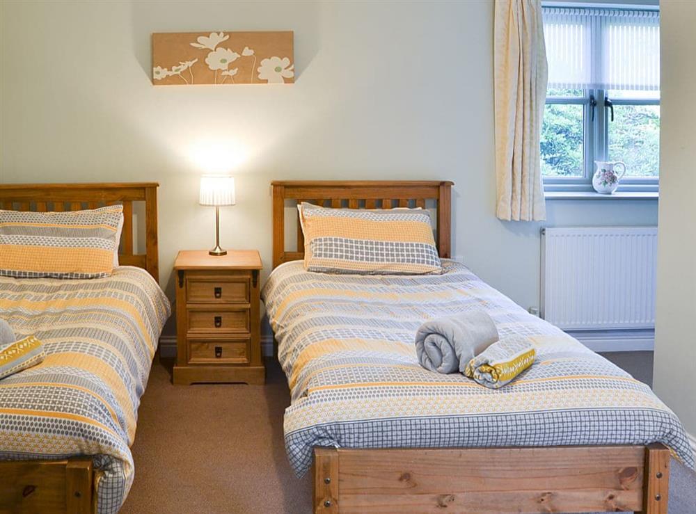 Twin bedroom at Lily Broad Cottage in Rollesby, near Great Yarmouth, Norfolk