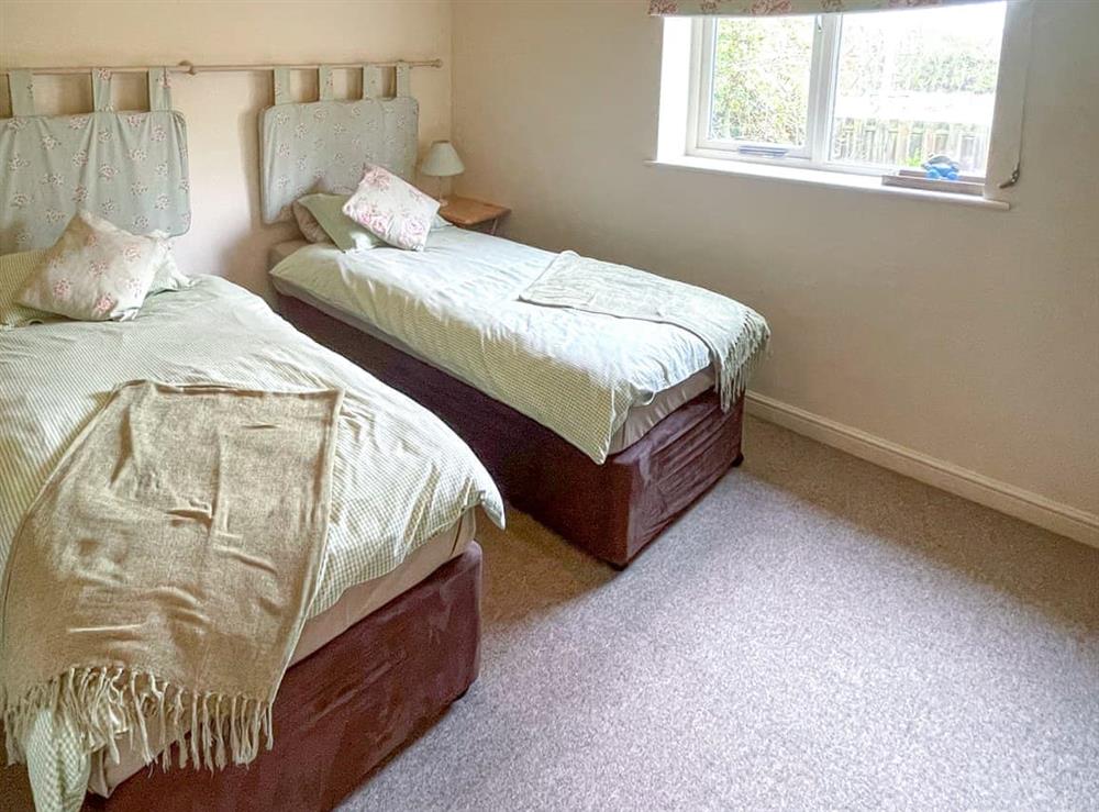 Twin bedroom at Lily Pad 6 in Peterborough, near Stamford, Northamptonshire