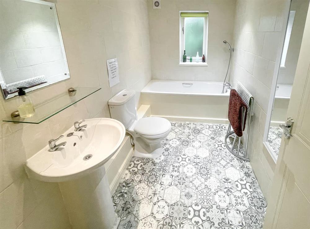 Bathroom at Lily Pad 7 in Peterborough, near Stamford, Northamptonshire