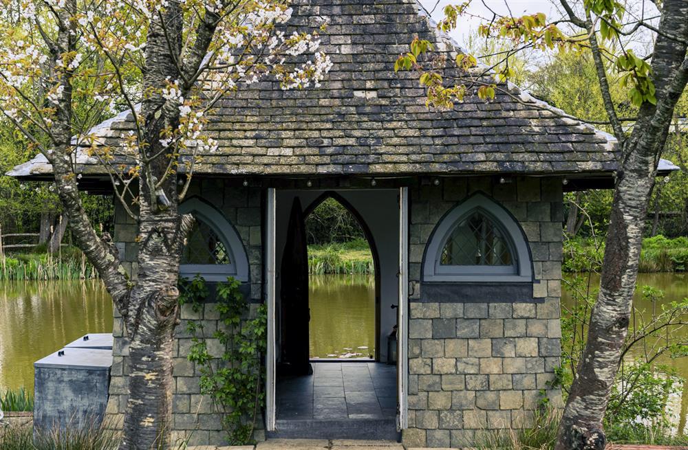 Lily Ponds Cottage