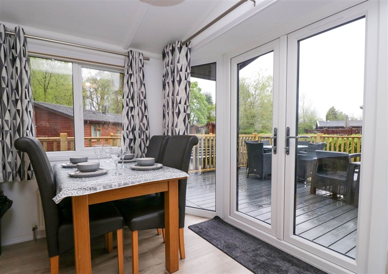 Dining room at Lily Tarn, White Cross Bay near Troutbeck Bridge