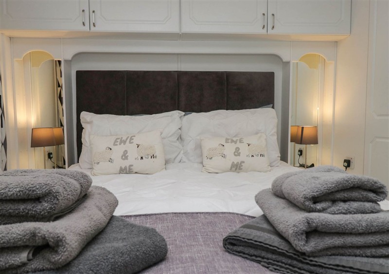 One of the 2 bedrooms at Lily Tarn, White Cross Bay near Troutbeck Bridge