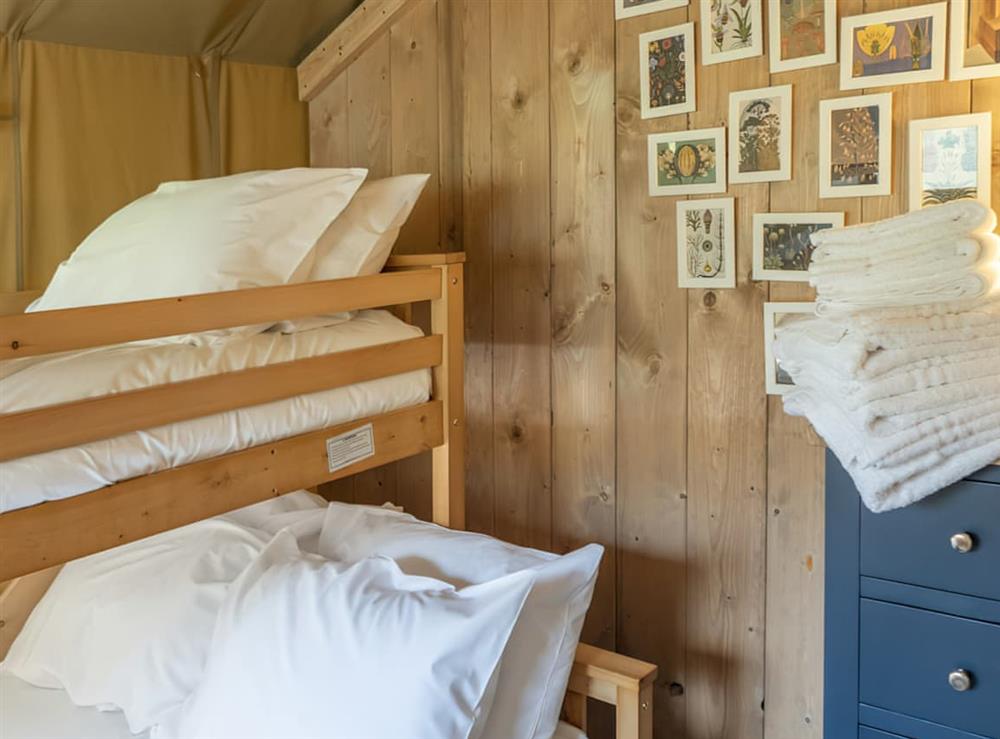 Bunk bedroom at Lime Kiln Lodge in Castle Cary, Somerset