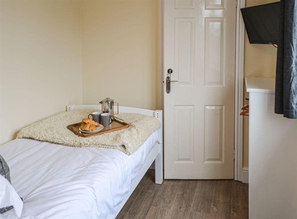 Single bedroom at Lime Lodge in Amble, Northumberland
