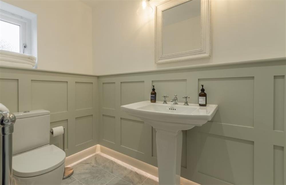 First floor: En-suite shower room with bedroom three at Limestone House, Burnham Market