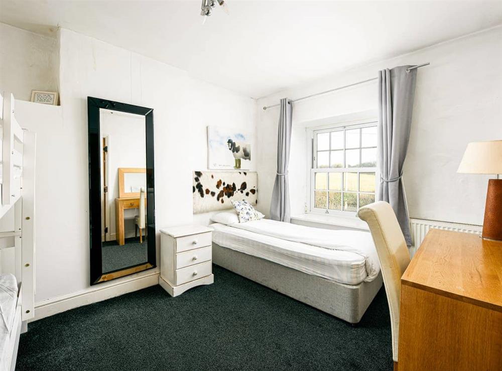 Bedroom (photo 4) at Linden Lodge in Wick, Avon