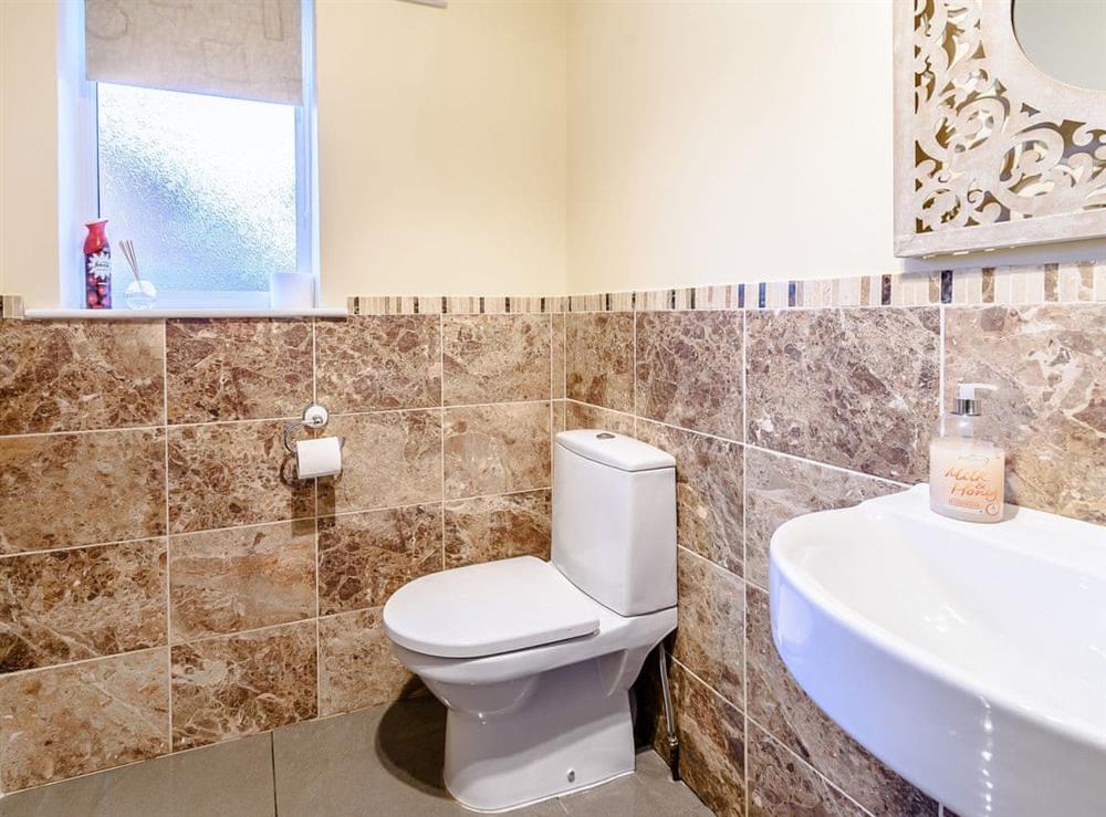 Shower room (photo 3) at Lindengarth in Bridlington, Yorkshire, North Humberside