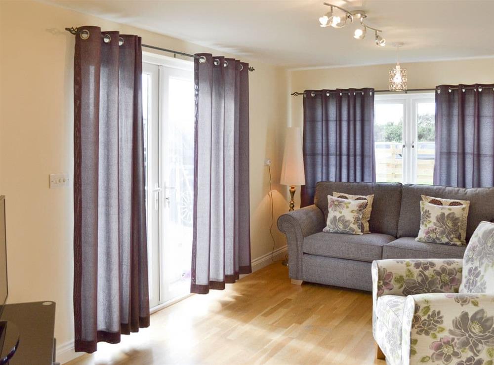 Spacious living area at Lindum Leys in Marazion, Cornwall