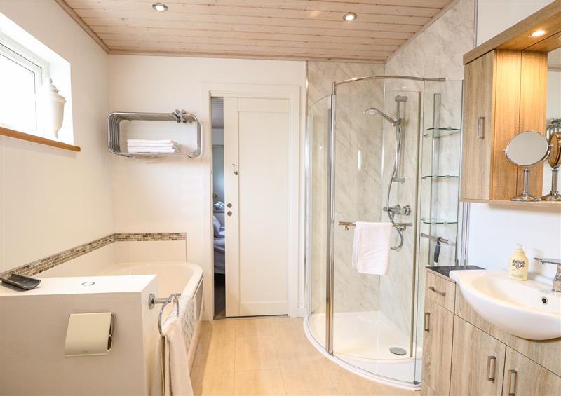 The bathroom at Links View, Fritton