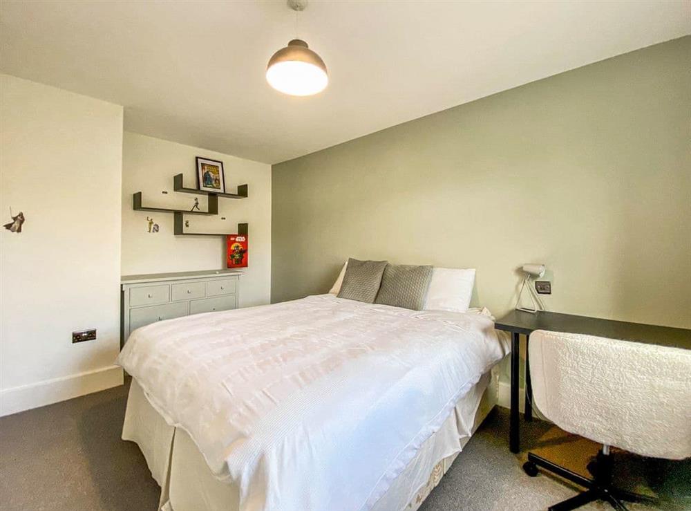 Double bedroom at Linnet Cottage in South Cerney, Gloucestershire