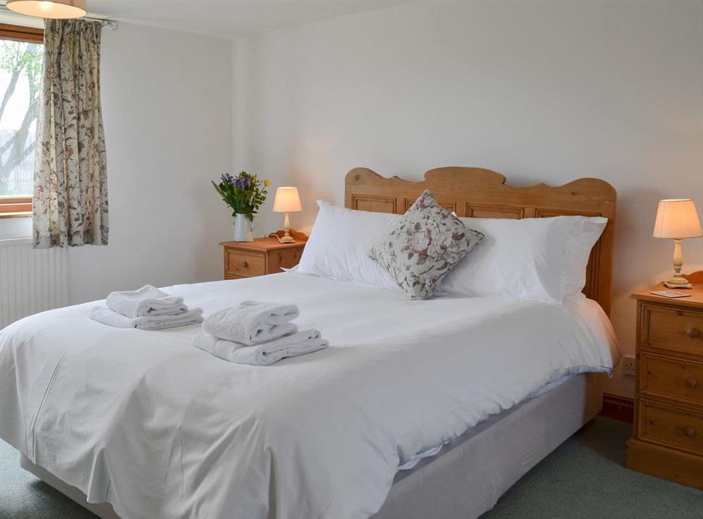 Well presented double bedroom at Linton Woods Farm in Linton-on-Ouse, near York, North Yorkshire