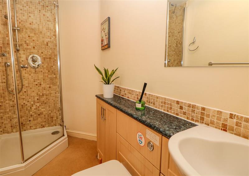 This is the bathroom at Lion Cottage, Birchover near Winster