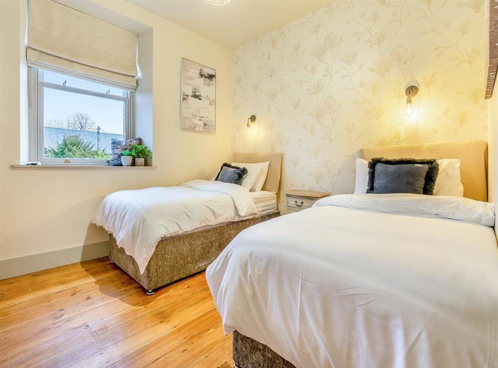 Twin or Superking bedroom with ensuite at Little Apple in Appleby in the Eden Valley, Cumbria