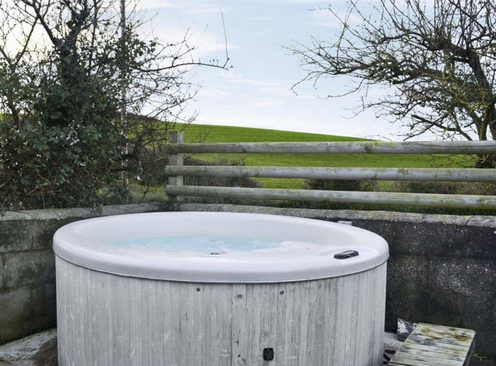 Inviting hot tub at Little Barn in Abergele, Clwyd