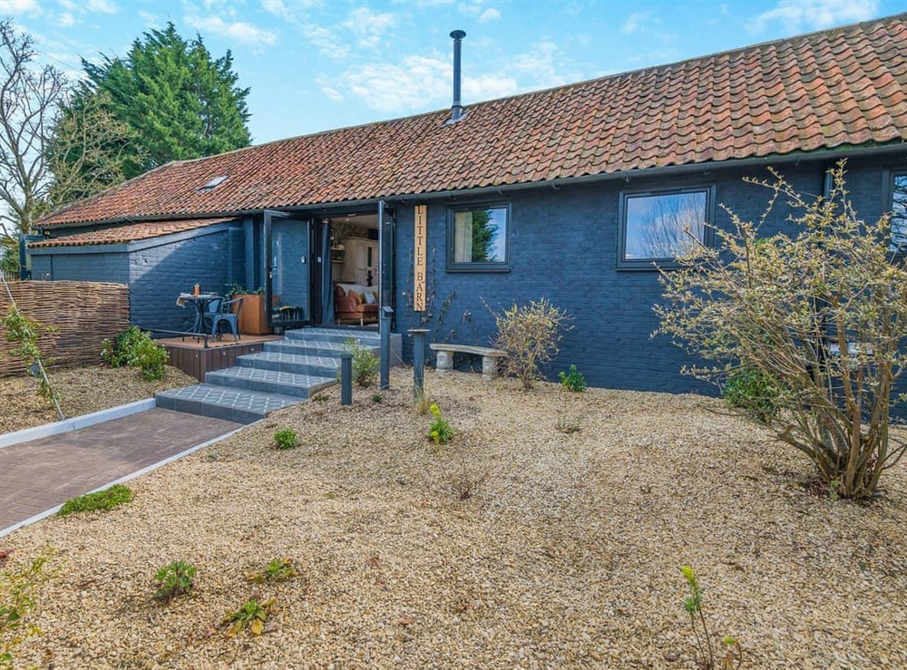 Exterior (photo 2) at Little Barn in Great Cheverell, Wiltshire