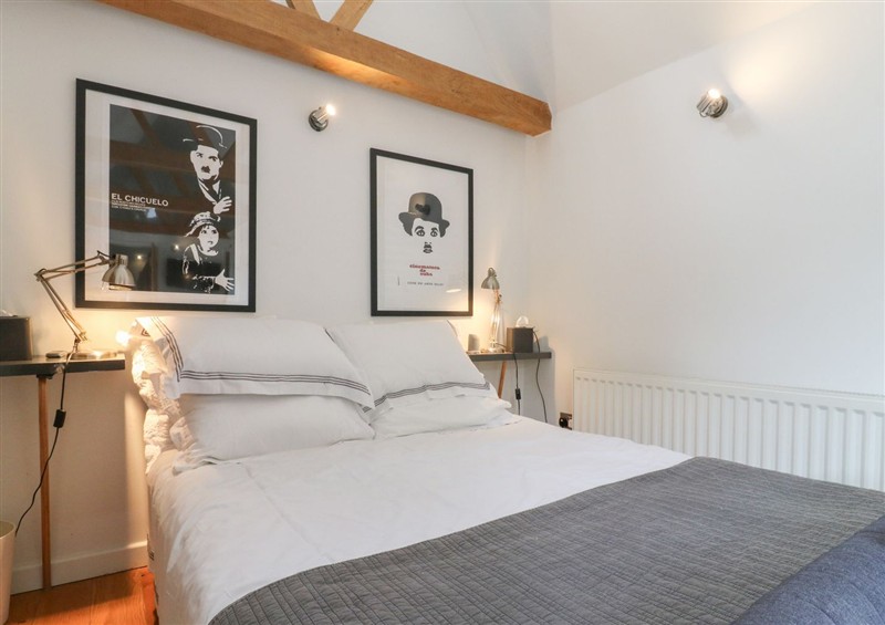 A bedroom in Little Barn at Little Barn, Orwell