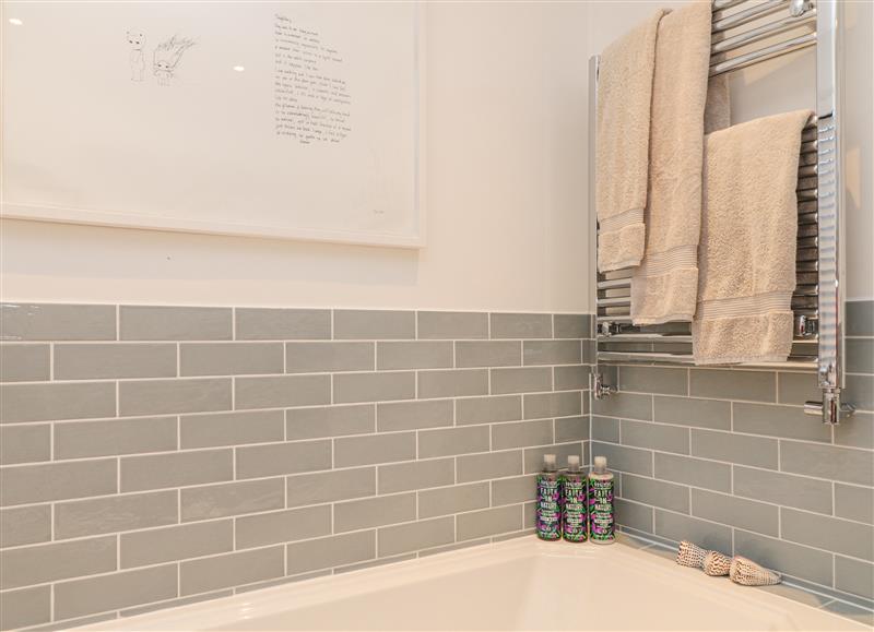 Bathroom at Little Barn, Stockbridge