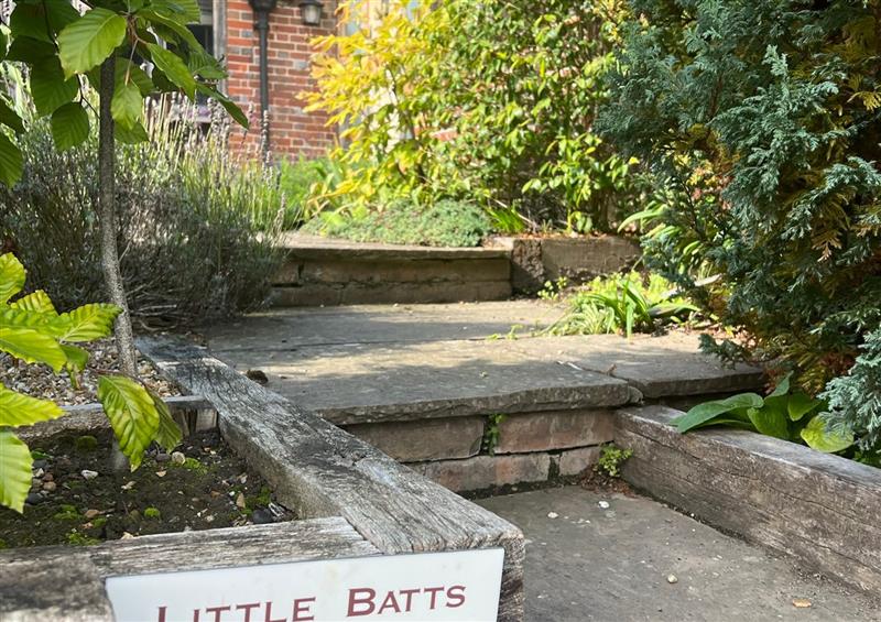 The setting of Little Batts at Little Batts, Chiddingstone Hoath near Markbeech