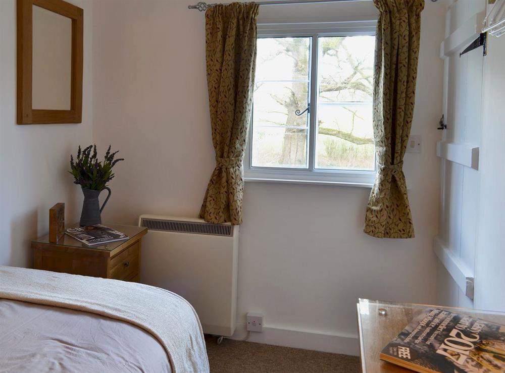 Twin bedroom (photo 2) at Little Birketts Cottage in Holmbury St Mary, near Dorking, Surrey