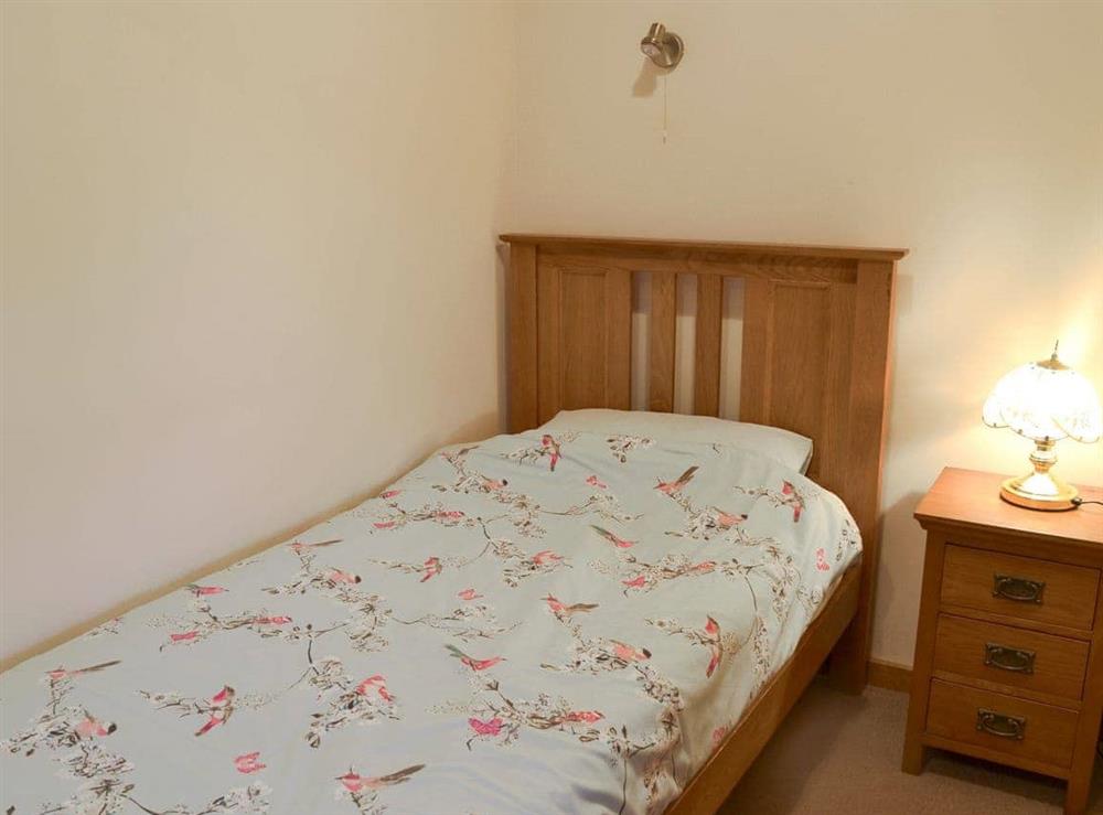 Double bedroom with en-suite at Orchard View Barn, 