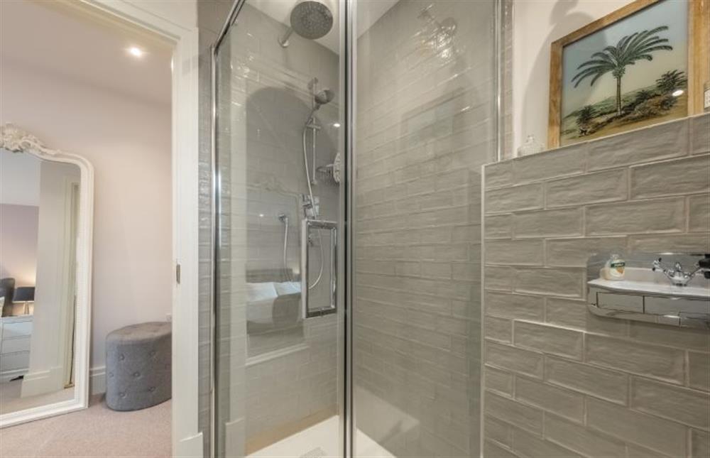 Little Court, Norfolk: En-suite to bedroom three with walk-in shower at Little Court, Burnham Market