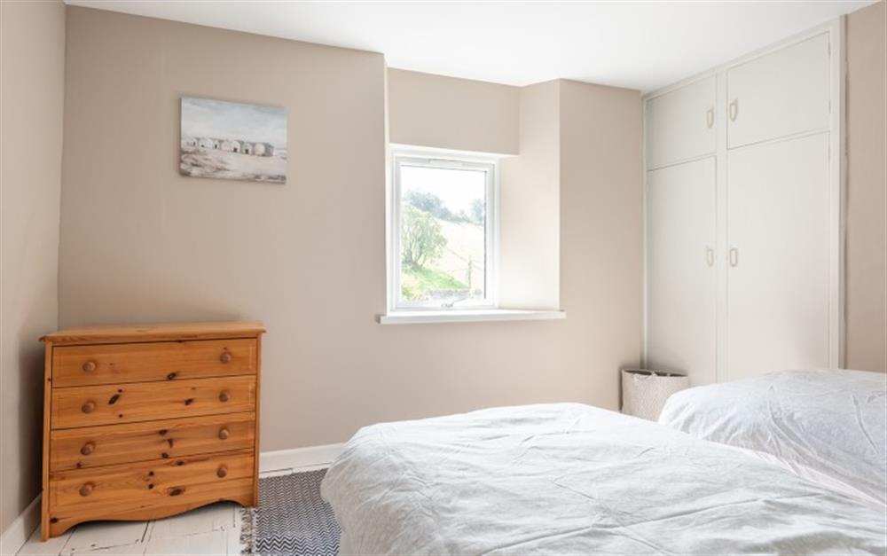 Twin beds in bedroom 3 at Little Downgate in East Portlemouth