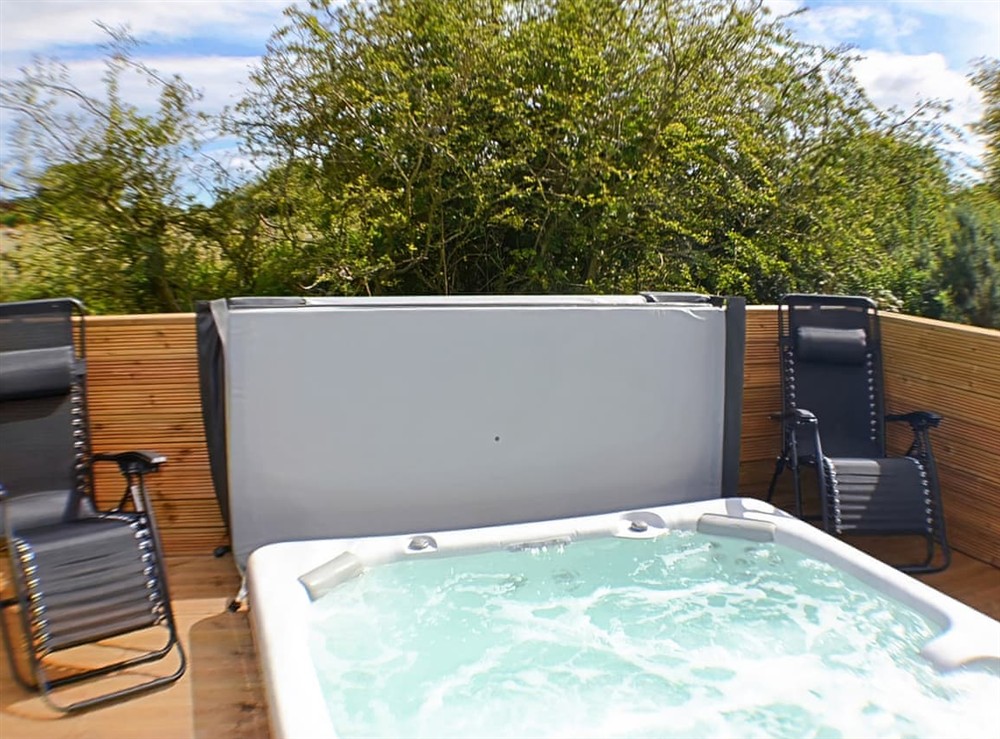 Hot tub at Little Fawn in Felton, Northumberland