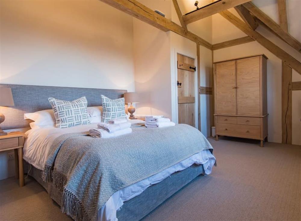 Double bedroom (photo 2) at Little Foxmoor Barn in Leith Hill, England