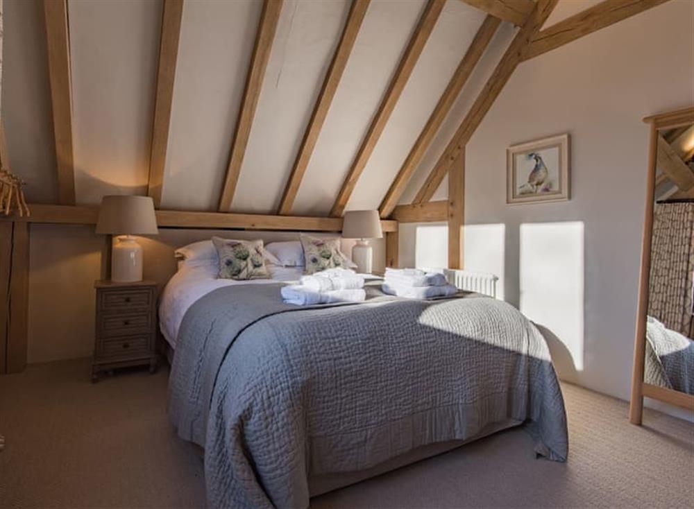 Double bedroom (photo 4) at Little Foxmoor Barn in Leith Hill, England