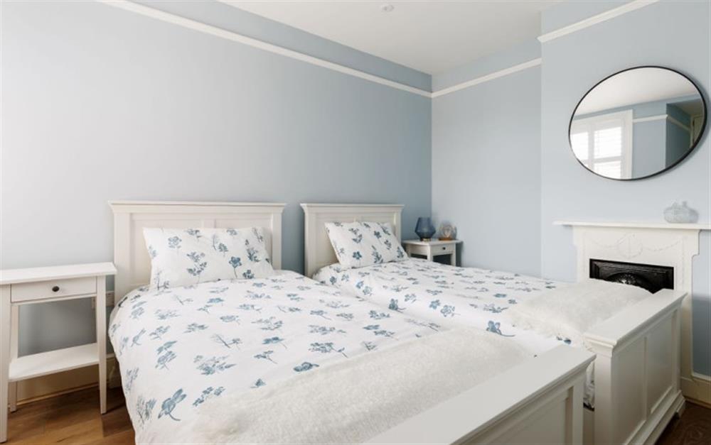 This is a bedroom at Little Gem Cottage in Lymington