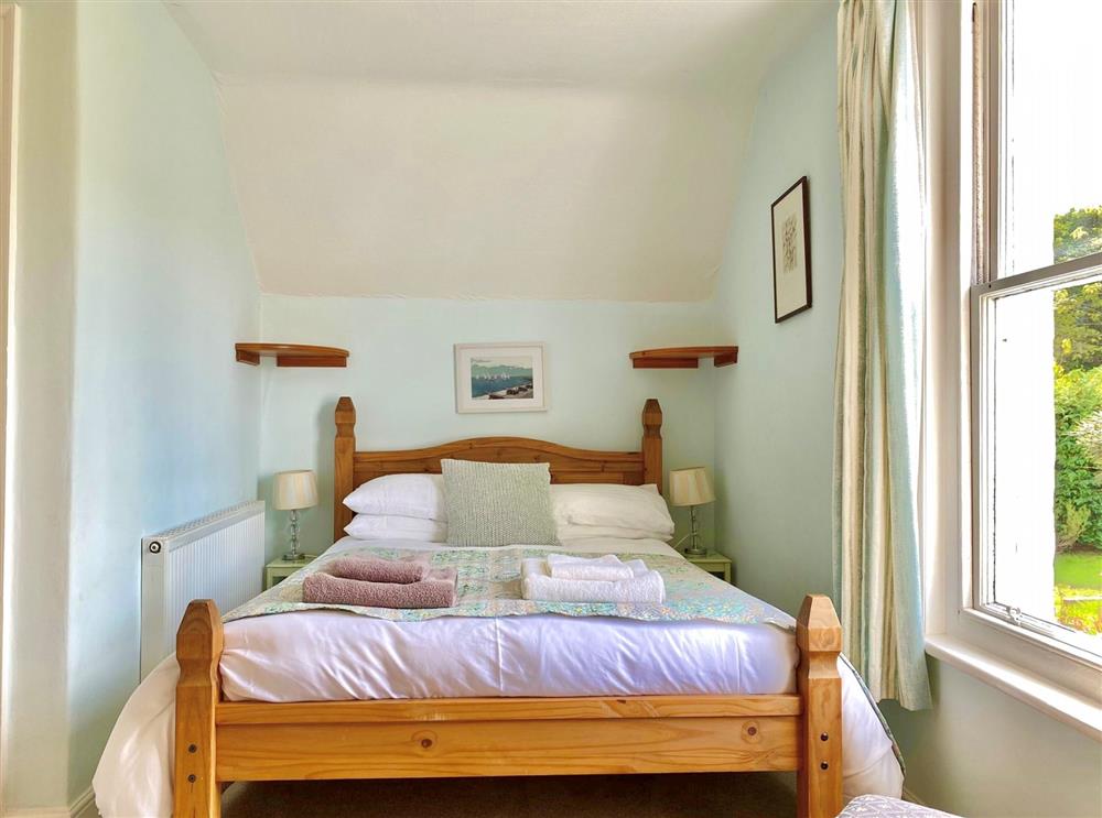 Bedroom three with a 4’6 double bed at Little Halt, Freshwater