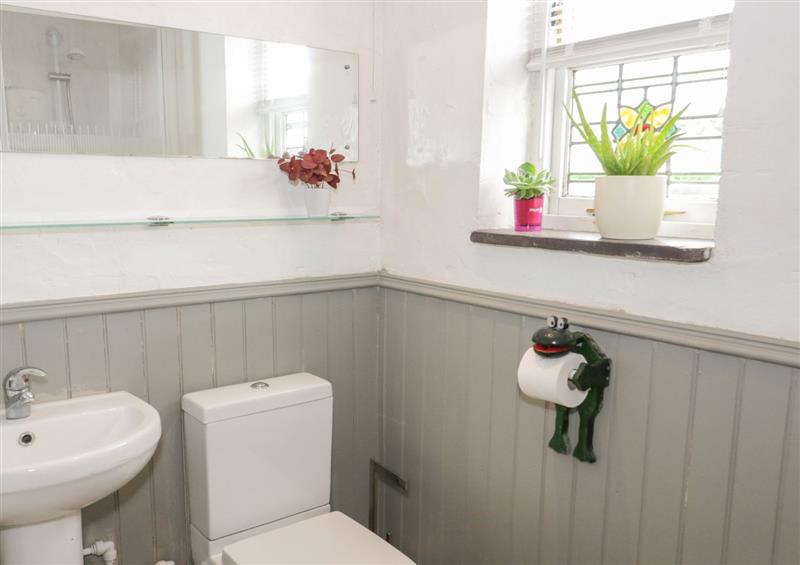 The bathroom at Little House, Red Wharf Bay