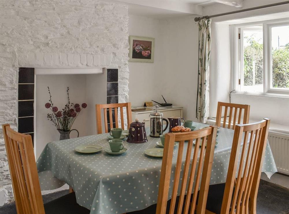 Dining room at Little Larnick Cottage in Pelynt, Cornwall