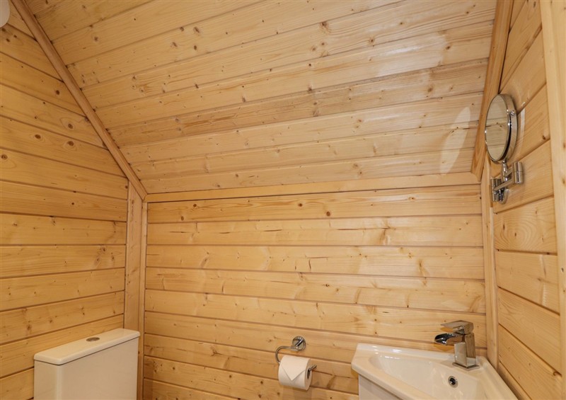 The bathroom (photo 2) at Little Luxe Lodges 1, Balmacara near Kyle of Lochalsh