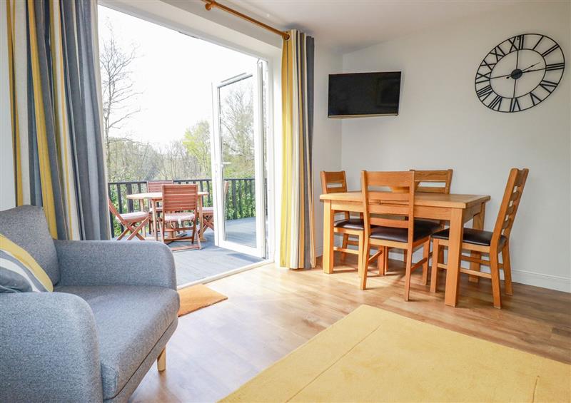 Relax in the living area at Little Oaklands, Lostwithiel