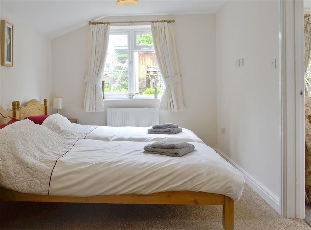 Twin bedroom (photo 2) at Little Orchard in Dursley, Gloucestershire