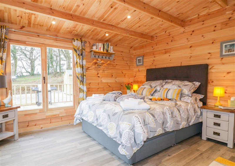 This is a bedroom at Little Orchard Lodge, Goonhavern
