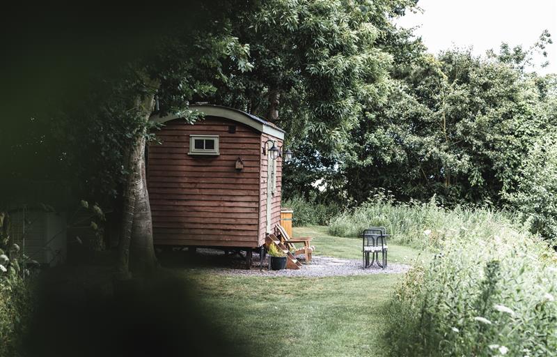 The setting around Little Otchan Shepherd's Hut