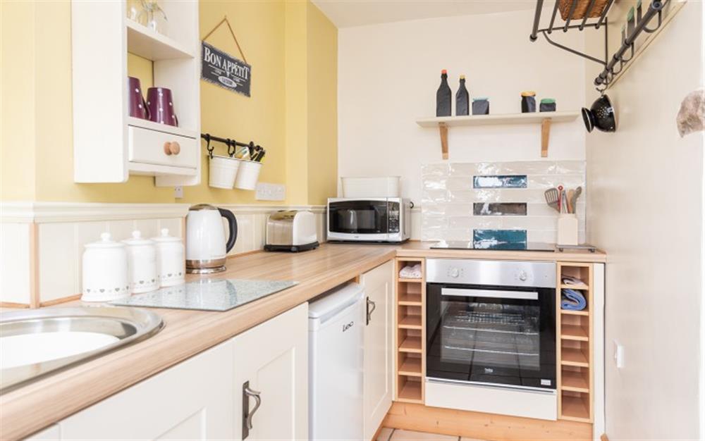 The kitchen.  (photo 2) at Little Place in Tavistock