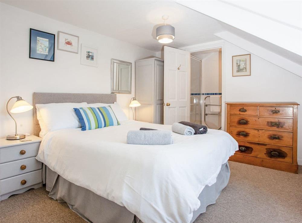 Double bedroom (photo 3) at Little Quoin in Fowey, Cornwall