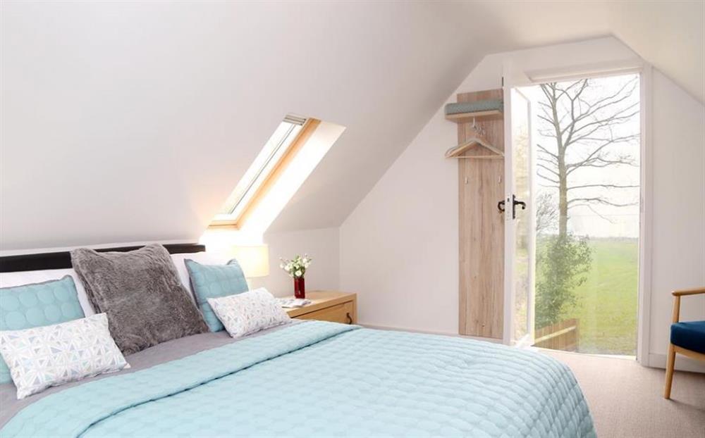 Double bedroom (photo 2) at Little Robins, St Marys Platt, Sevenoaks