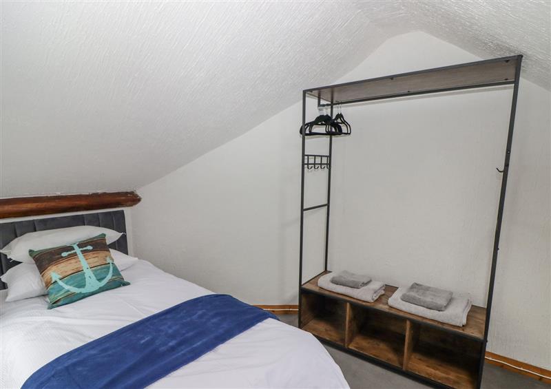 A bedroom in Little Rosemount (photo 3) at Little Rosemount, Tenby