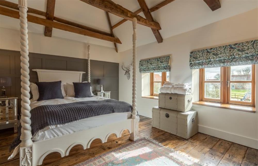 Little Star:  Stunning master bedroom at Little Star, Ringstead near Hunstanton