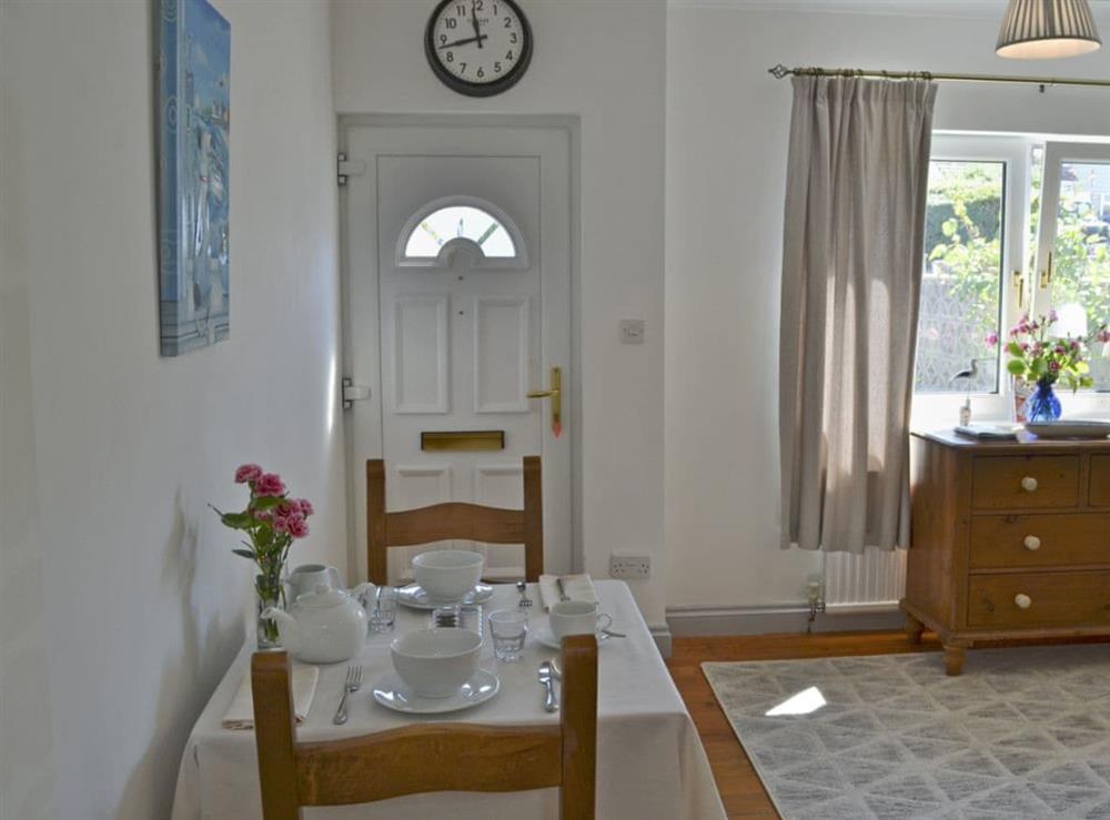 Welcoming living/dining room (photo 3) at Little Tamarisk in Padstow, Cornwall