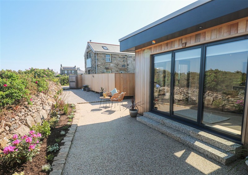 The setting at Little Victory, Pendeen
