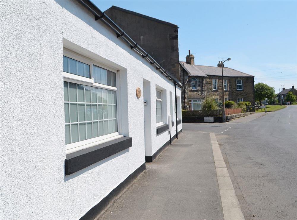 The cottage is located in the pretty seaside town of Amble