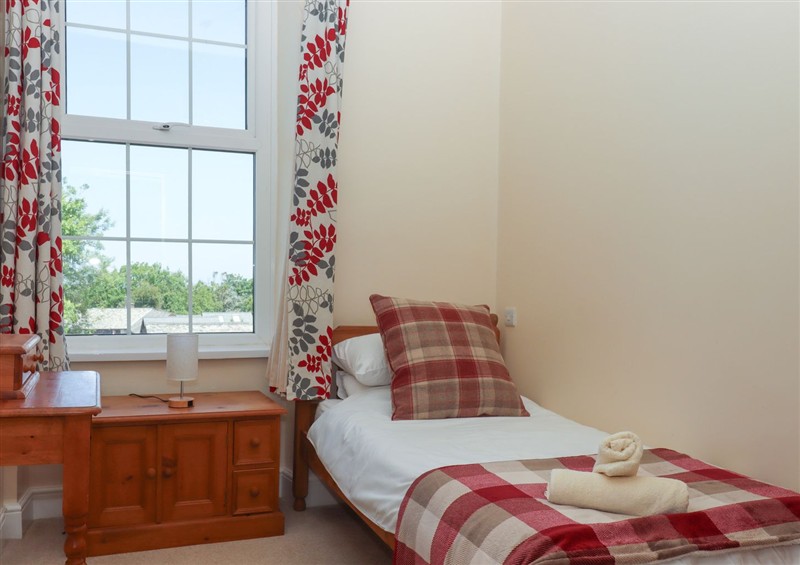 One of the 3 bedrooms (photo 2) at Littleham Court Manor, Littleham near Bideford