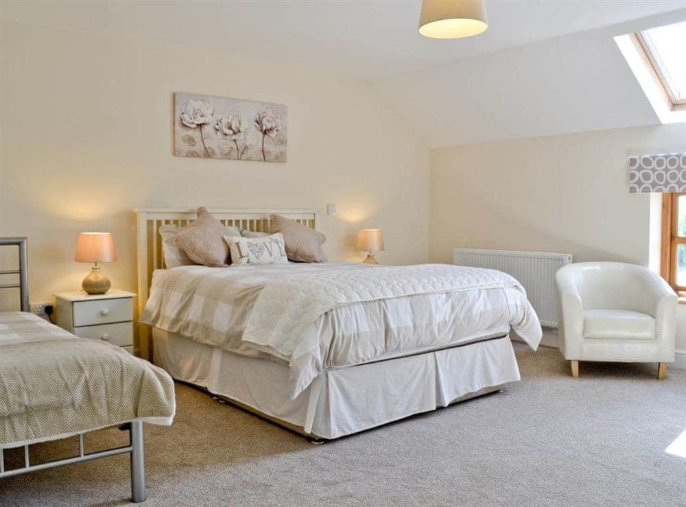 Twin bedroom at Llanlliwe Cottage in Henllan Amgoed, near Narberth, Dyfed