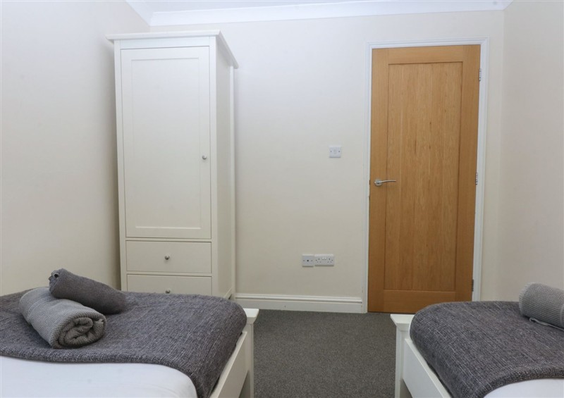 One of the bedrooms (photo 2) at Llofft Yr Yd, Porthmadog